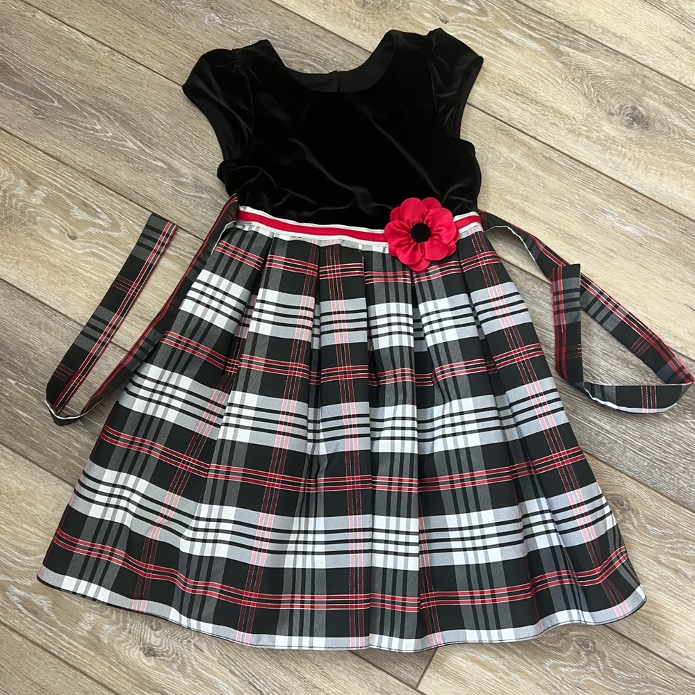 Like New Jona Michelle black velvet plaid girls' holiday dress size 6